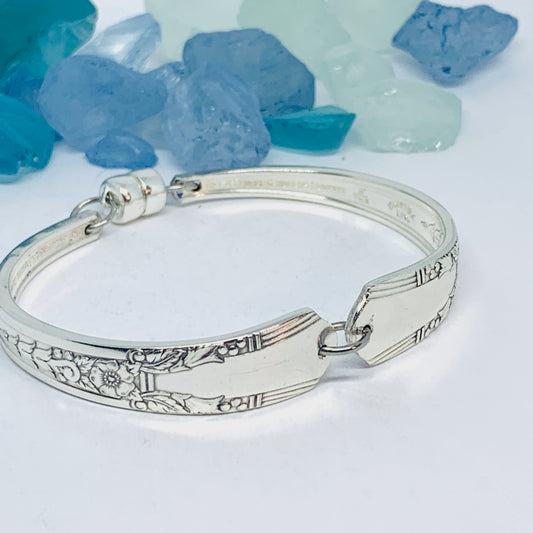 “Jasmine" 1939 Spoon Bracelet | Vintage Silverware | SL & GH Rogers | UpCycled Bracelet | Silverware Spoon Bracelet | Antique Spoon Bracelet