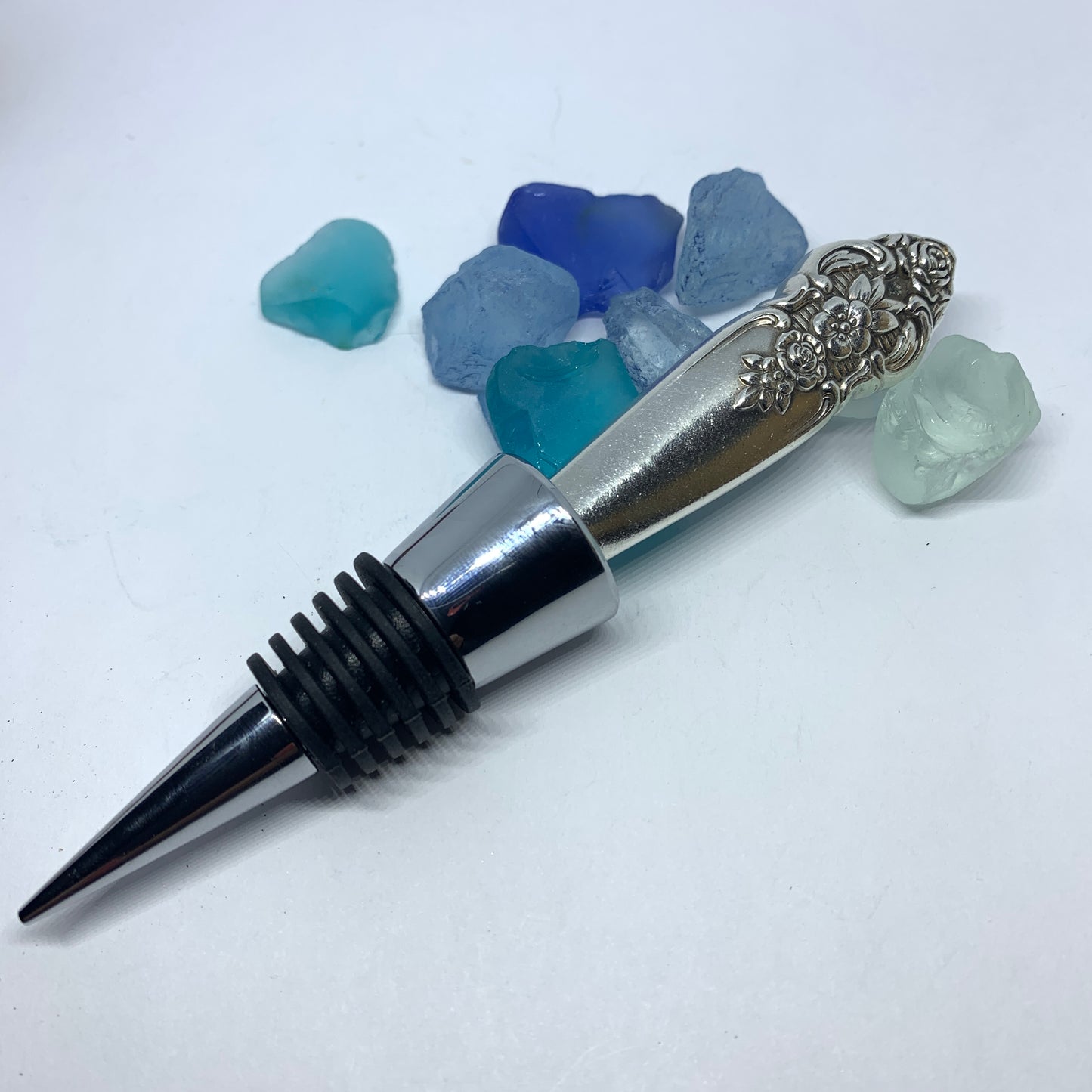 “Distinction” Vintage Silverware Bottle Stopper | 1951 Oneida | Up-Cycled Wine Stopper | Silverware Bottle Closure | Antique Knife Handle Wine Plug