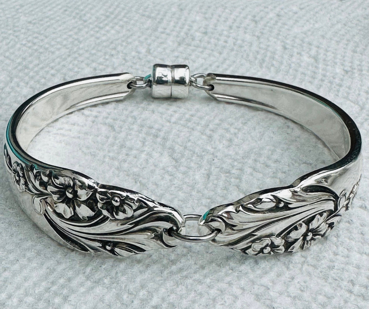 “Evening Star” 1950 Spoon Bracelet | Vintage Silverware | Holmes and Edwards | Up-Cycled Bracelet | Silverware Spoon Bracelet | Antique Spoon Bracelet