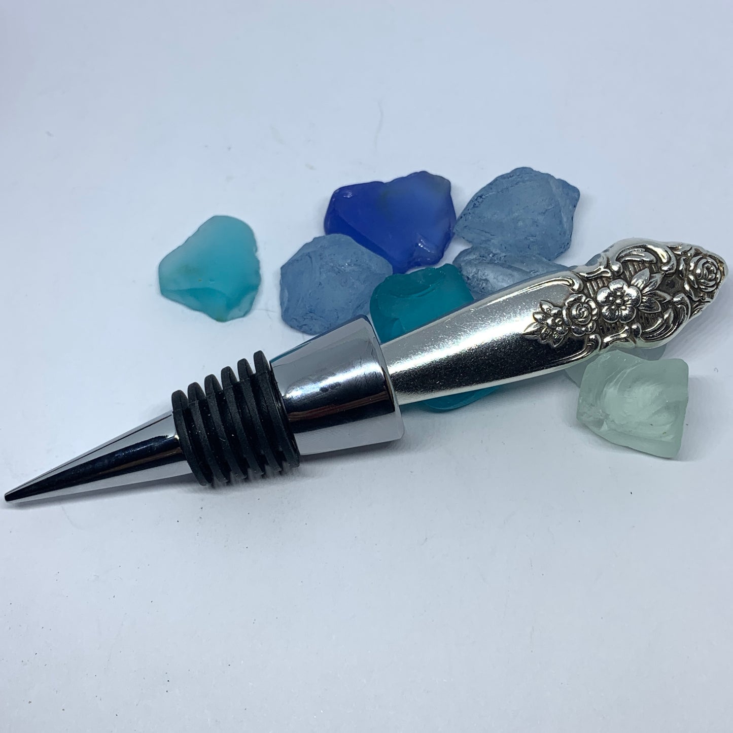 “Distinction” Vintage Silverware Bottle Stopper | 1951 Oneida | Up-Cycled Wine Stopper | Silverware Bottle Closure | Antique Knife Handle Wine Plug
