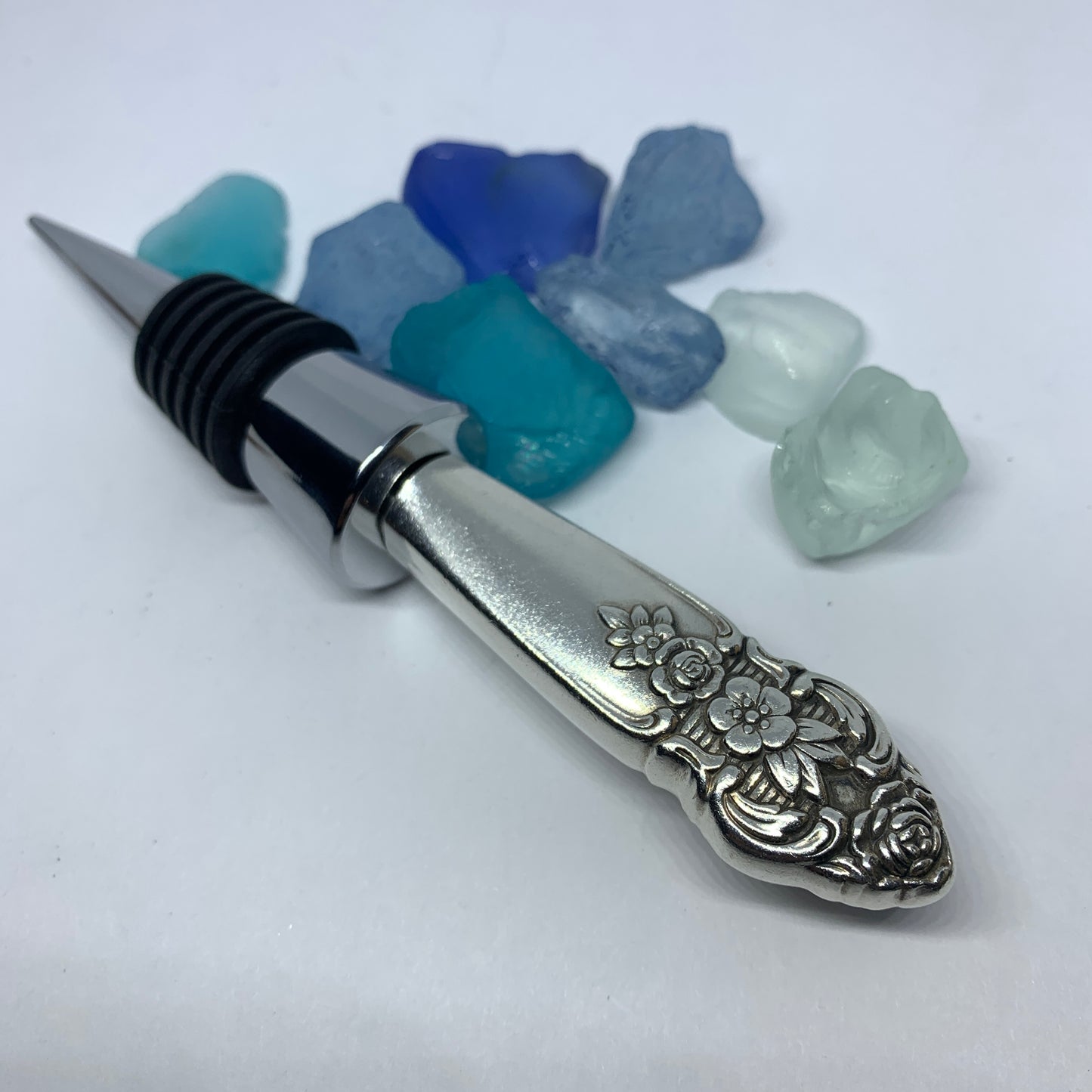 “Distinction” Vintage Silverware Bottle Stopper | 1951 Oneida | Up-Cycled Wine Stopper | Silverware Bottle Closure | Antique Knife Handle Wine Plug
