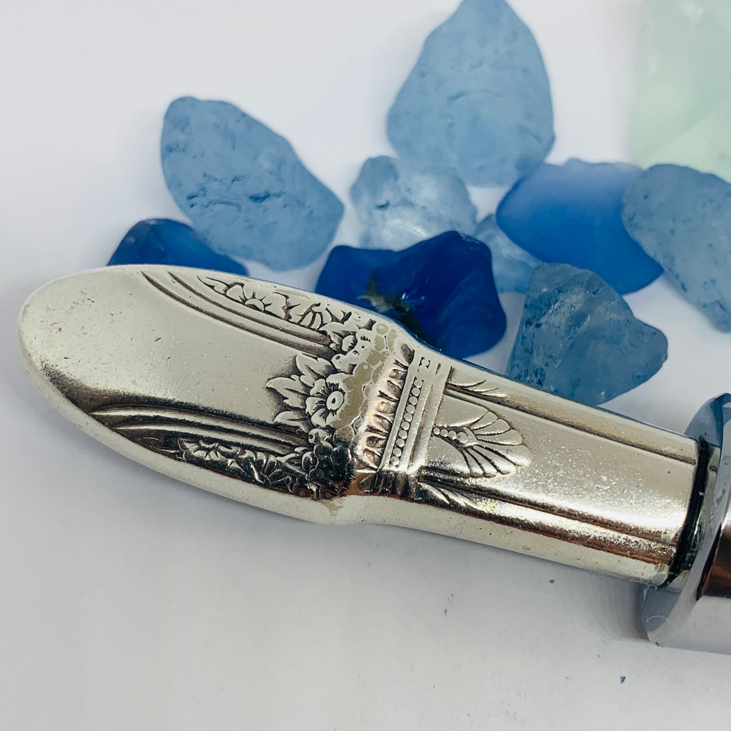 "First Love” Vintage Silverware Bottle Stopper | International Silver 1937 | Up-Cycled Wine Stopper | Silverware Bottle Closure | Antique Knife Handle Wine Plug