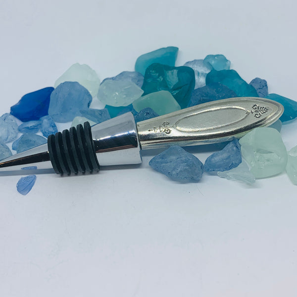 Vintage Silverware Bottle Stopper | 1917 Oneida | Up-Cycled Wine Stopper | Silverware Bottle Closure | Antique Knife Wine Plug